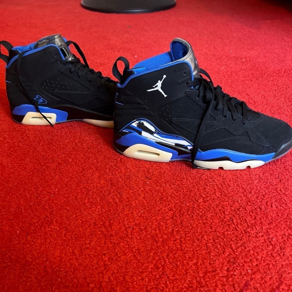 Nike WMNS Jordan Jumpman MVP 
Black/Varsity Royal Basketball Shoes